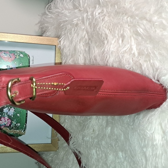 Coach  Vintage USA 9806 Slim Bucket Equestrian Red Leather Legacy Shoulder Bag - Picture 5 of 15